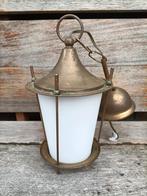 Vintage hal lamp. Lantaarn. Messing en melkglas., Ophalen