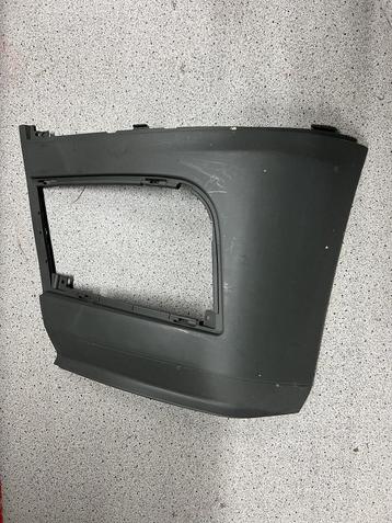 MERCEDES ACTROS MP4 BUMPER HOEK LI GRIJS 9608854925  beschikbaar voor biedingen