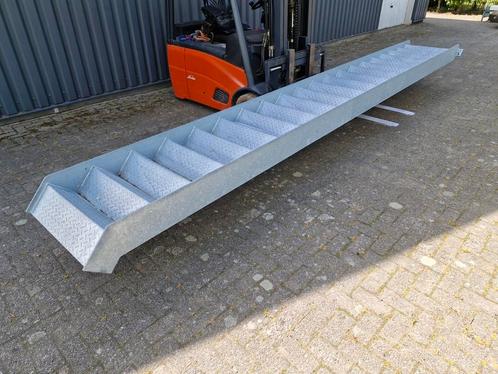 Gegalvaniseerde stalen trap, Doe-het-zelf en Verbouw, Ladders en Trappen, Nieuw, 4 meter of meer, Ophalen