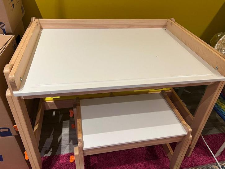 Verstelbaar bureau met stoel, Kinderen en Baby's, Kinderkamer | Tafels en Stoelen, Gebruikt, Tafel(s) en Stoel(en), Ophalen