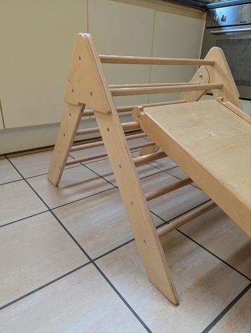 Houten klimrek met glijbaan - LUNA Toys  beschikbaar voor biedingen