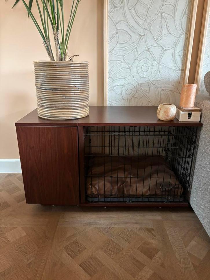 Fido hondenbench walnoot hout, Dieren en Toebehoren, Hondenhokken, Zo goed als nieuw, Hondenhok, Minder dan 65 cm, 75 tot 110 cm