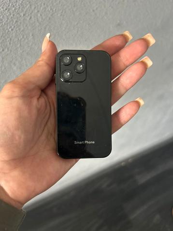 Tinytech smart phone. beschikbaar voor biedingen
