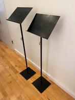 Twee metalen standaards, Ophalen of Verzenden, Zo goed als nieuw