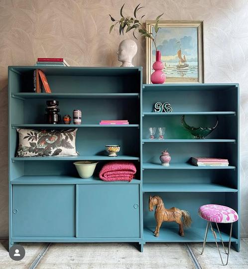 Unieke wandmeubel boekenkast opgeknapt oud blauw, Huis en Inrichting, Kasten | Wandmeubels, Nieuw, Minder dan 150 cm, 25 tot 50 cm