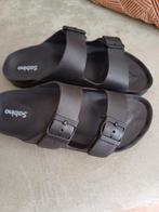 zwarte slippers maat 41, Ophalen of Verzenden, Nieuw, Zwart