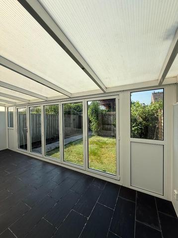 Ruime aluminium serre/ overkapping incl. verlichting  beschikbaar voor biedingen