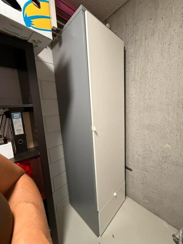 Hoge Kast - Grijs/Wit, Huis en Inrichting, Kasten | Kledingkasten, Gebruikt, 200 cm of meer, Minder dan 50 cm, 50 tot 75 cm, Met lade(s)