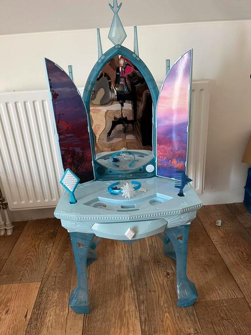 Frozen make up tafel (2e film), Huis en Inrichting, Tafels | Kaptafels, Zo goed als nieuw, Minder dan 100 cm, 50 tot 100 cm, Hout