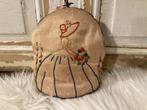 Brocante theemutsje / shabby / geborduurd / oud speelgoed, Ophalen of Verzenden