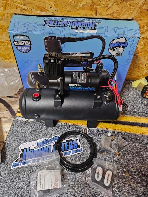 12v - Hornblaster compressor incl. tank 150 psi + garantie, Doe-het-zelf en Verbouw, Compressors, Zo goed als nieuw, 6 tot 10 bar