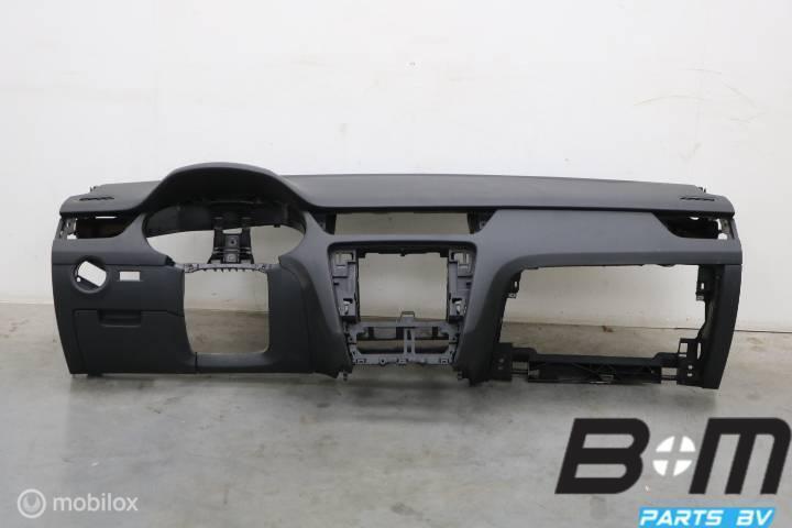 Dashboard Skoda Octavia 3 5E1857007AN, Auto-onderdelen, Dashboard en Schakelaars, Gebruikt