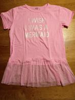 Roze t-shirt met gaas en print - maat 122/128, Kinderen en Baby's, Kinderkleding | Maat 122, Ophalen of Verzenden, Zo goed als nieuw