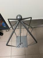 IJzeren standaard bloemschikken, Ophalen