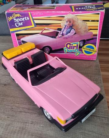 Roze Barbie auto beschikbaar voor biedingen