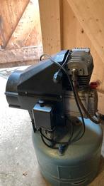 Compressor (met defect), Doe-het-zelf en Verbouw, Compressors, 25 tot 100 liter, Ophalen, Gebruikt, 6 tot 10 bar