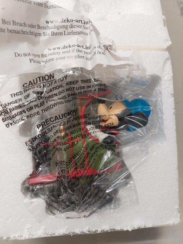 Mickey Mouse locomotive Trein beeld originele verpakking, Verzamelen, Disney, Zo goed als nieuw, Beeldje of Figuurtje, Mickey Mouse