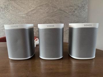 Sonos Play 1 witte speakers. 3 stuks beschikbaar voor biedingen