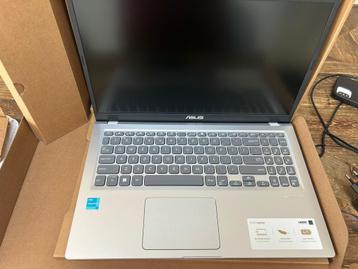 Nieuwe Laptop/ Asus beschikbaar voor biedingen