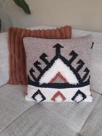 Nieuw By-Boo sierkussen 45x45 cm, Huis en Inrichting, Woonaccessoires | Kussens, Ophalen, Nieuw, Beige, Vierkant