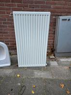 Smalle radiator 90x50, Doe-het-zelf en Verbouw, Verwarming en Radiatoren, Ophalen, Radiator, Minder dan 60 cm, Zo goed als nieuw