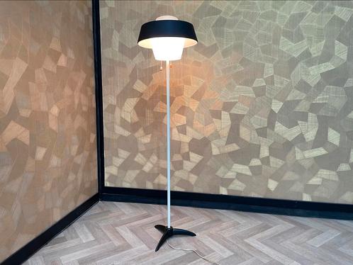 Louis Kalff Nx 109 Monaco Vloerlamp voor Philips, Huis en Inrichting, Lampen | Vloerlampen, Gebruikt, Minder dan 100 cm, Glas