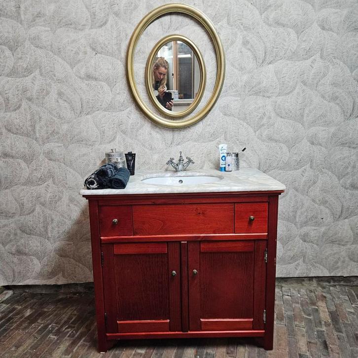 Leuk vintage badkamermeubel met marmerenblad, Huis en Inrichting, Badkamer | Badkamermeubels, Zo goed als nieuw, Overige typen