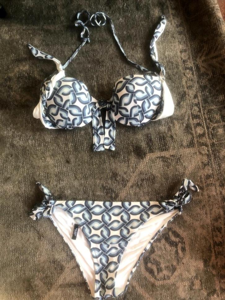 VALERIE PRESTIGE bikini blauw/wit cup 80B boekje M, Kleding | Dames, Sportkleding, Gedragen, Overige typen, Maat 38/40 (M), Blauw