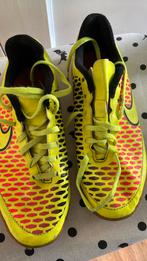 Nike binnen schoenen maat 38 zaalschoenen, Sport en Fitness, Voetbal, Schoenen, Gebruikt, Ophalen of Verzenden
