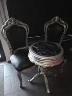 Elegante set: 2 stoelen en bijzettafel in zilver en zwart, Huis en Inrichting, Stoelen, Ophalen, Gebruikt, Twee, Overige kleuren
