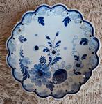 Delfts Blauw Bord met Bloemmotief doorsnee 19 cm, Antiek en Kunst, Antiek | Keramiek en Aardewerk, Ophalen of Verzenden