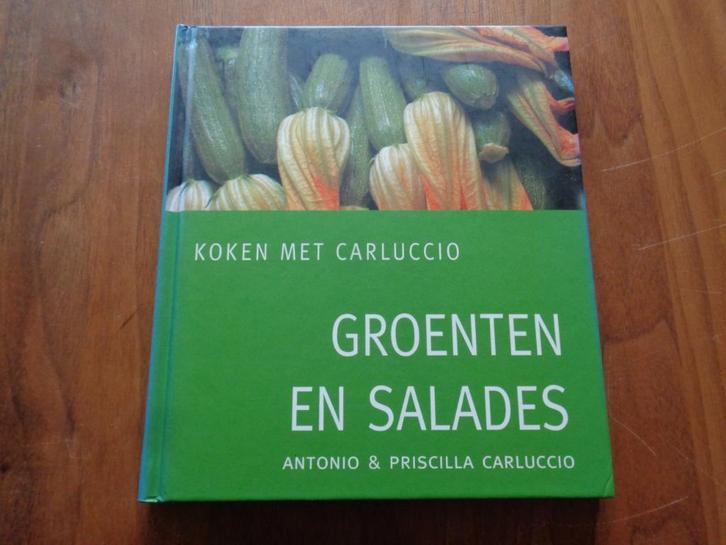 Koken met Carluccio - Groenten en salades, Boeken, Kookboeken, Zo goed als nieuw, Italië, Ophalen of Verzenden
