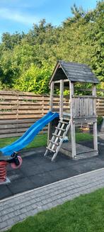 speelhuisje met glijbaan, Kinderen en Baby's, Speelgoed | Buiten | Speeltoestellen, Ophalen, Gebruikt, Glijbaan