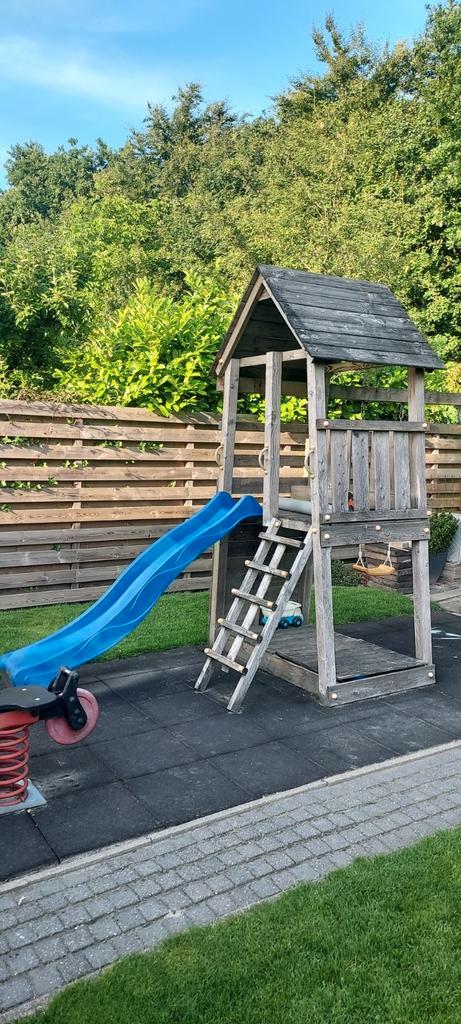 speelhuisje met glijbaan, Kinderen en Baby's, Speelgoed | Buiten | Speeltoestellen, Gebruikt, Glijbaan, Schommel, Ophalen