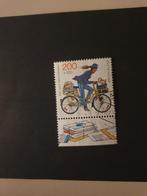 Dag van de postzegel postpbode op de fiets met tab onder, Postzegels en Munten, Ophalen of Verzenden, 1990 tot heden, Gestempeld