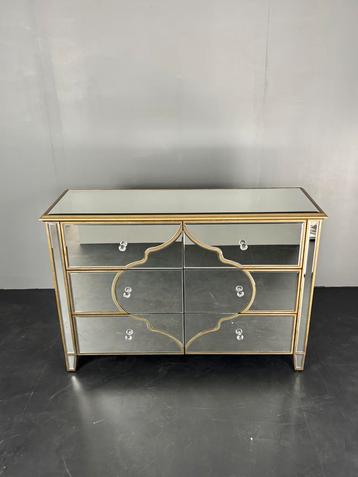 Vintage spiegel dressoir, ladekast beschikbaar voor biedingen