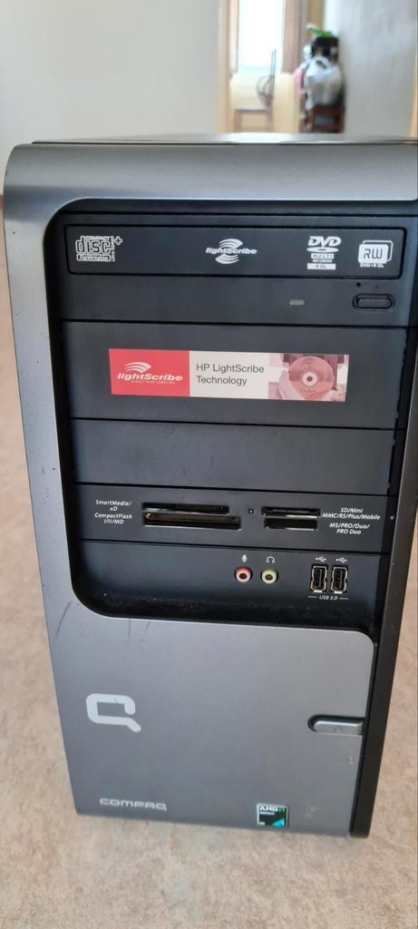 Compaq Desktop PC met Monitor, Computers en Software, Desktop Pc's, Gebruikt, Onbekend, HDD, Minder dan 4 GB, Met monitor, Ophalen of Verzenden