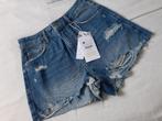 nieuw BERSHKA short XS-34, Kort, Blauw, Nieuw, Maat 34 (XS) of kleiner