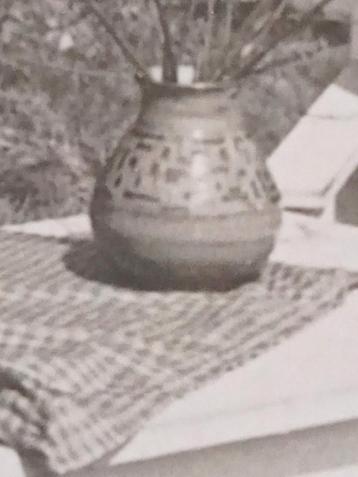 Gezocht; Dit model vaas, ca 1930-1941 beschikbaar voor biedingen