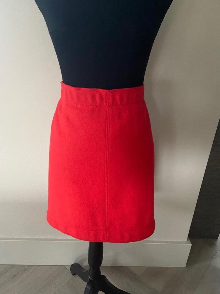 Rood wollen rokje van Marc Cain - mt 44 - nieuw, Kleding | Dames, Rokken, Nieuw, Maat 42/44 (L), Rood, Boven de knie, Ophalen of Verzenden