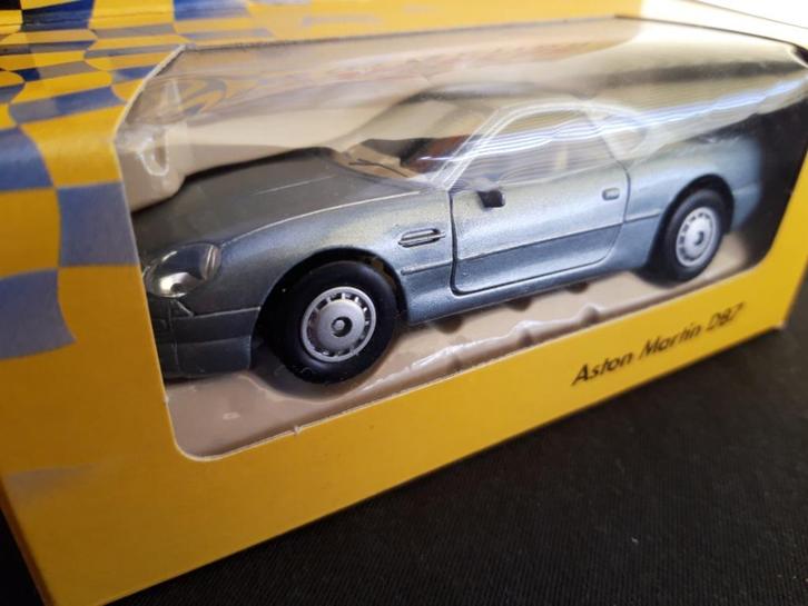 Aston Martin DB 7 grijs metallic 1/40, Hobby en Vrije tijd, Modelauto's | Overige schalen, Nieuw, Auto, Ophalen of Verzenden