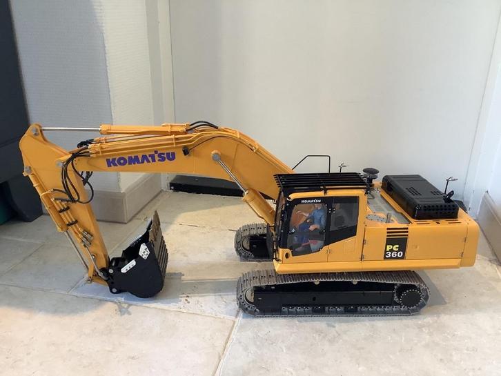Lesu Komatsu PC360 graafmachine 1/14 rupskraan, Hobby en Vrije tijd, Modelbouw | Auto's en Voertuigen, Zo goed als nieuw, Overige typen