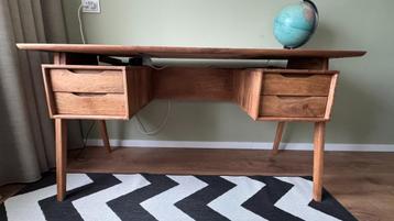Janeiro - Mangohouten bureau in vintage stijl beschikbaar voor biedingen