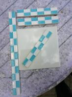 200 antieke geblokte randtegels 15.2 x 2.1cm turquoise wit, Antiek en Kunst, Ophalen