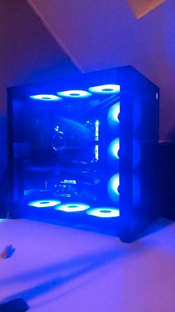Gaming PC TE KOOP- perfect voor gaming PRIJS ONDERHANDELBAAR beschikbaar voor biedingen