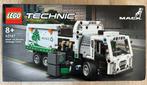 Lego Technic MACK 43167, Kinderen en Baby's, Speelgoed | Duplo en Lego, Ophalen, Zo goed als nieuw
