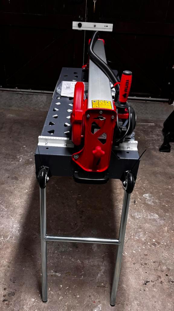 RUBI DU-200 EVO Tegelzaag. Zo goed als nieuw!, Doe-het-zelf en Verbouw, Gereedschap | Zaagmachines, Zo goed als nieuw, 1200 watt of meer