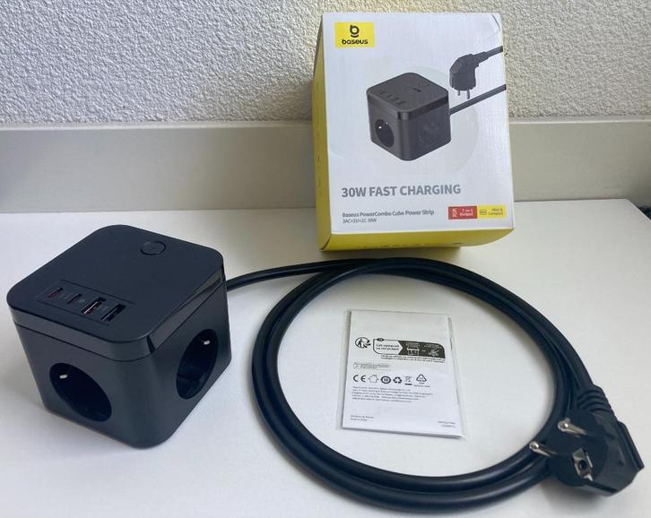 Baseus 30W USB-A/-C Universele stekkerkubus(BPS30-3E,7-in-1), Computers en Software, Laptop-opladers, Zo goed als nieuw, Ophalen of Verzenden