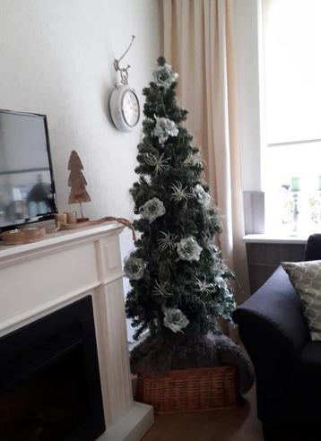Kerstboom 155cm inclusief 80 LED lampjes beschikbaar voor biedingen