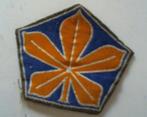 embleem 5e divisie NL en nog iets wat ik niet ken, Ophalen of Verzenden, Landmacht, Nederland, Embleem of Badge